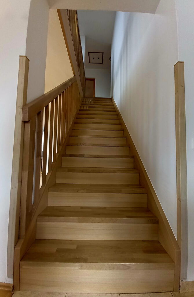 Průběh realizace „Rekonstrukce schodiště na míru“ – detail 1