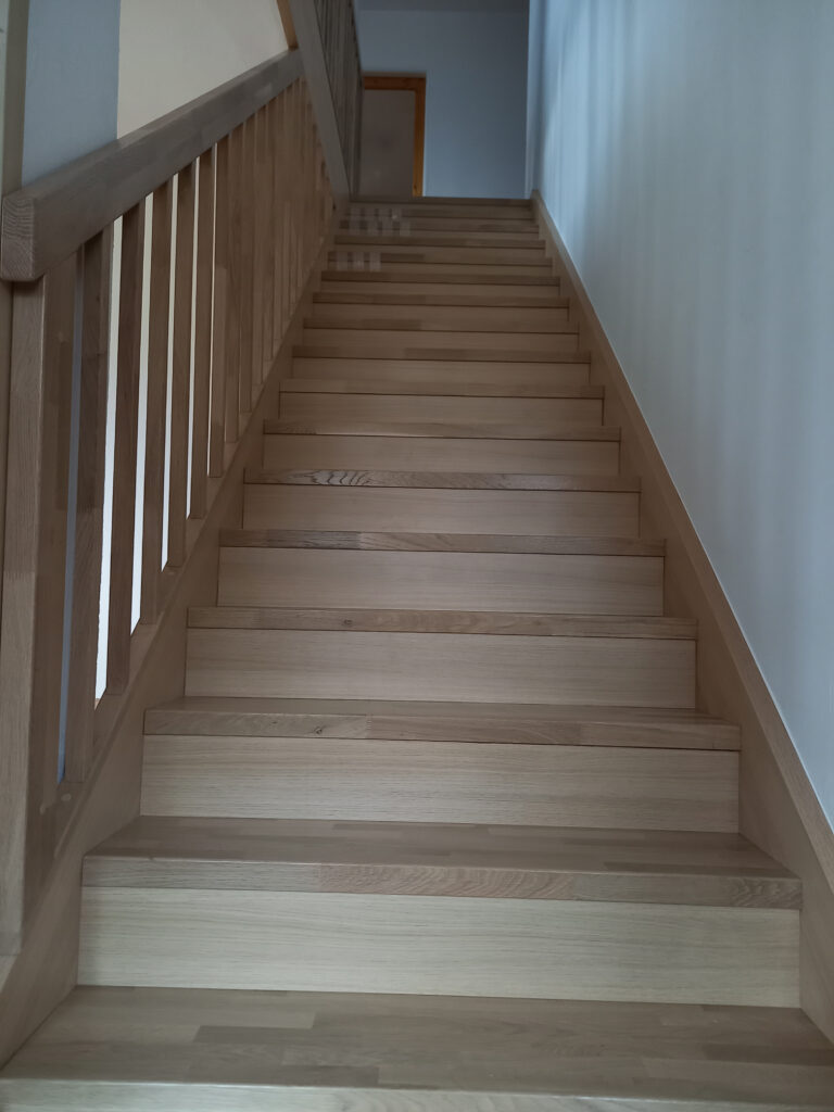 Průběh realizace „Rekonstrukce schodiště na míru“ – detail 2
