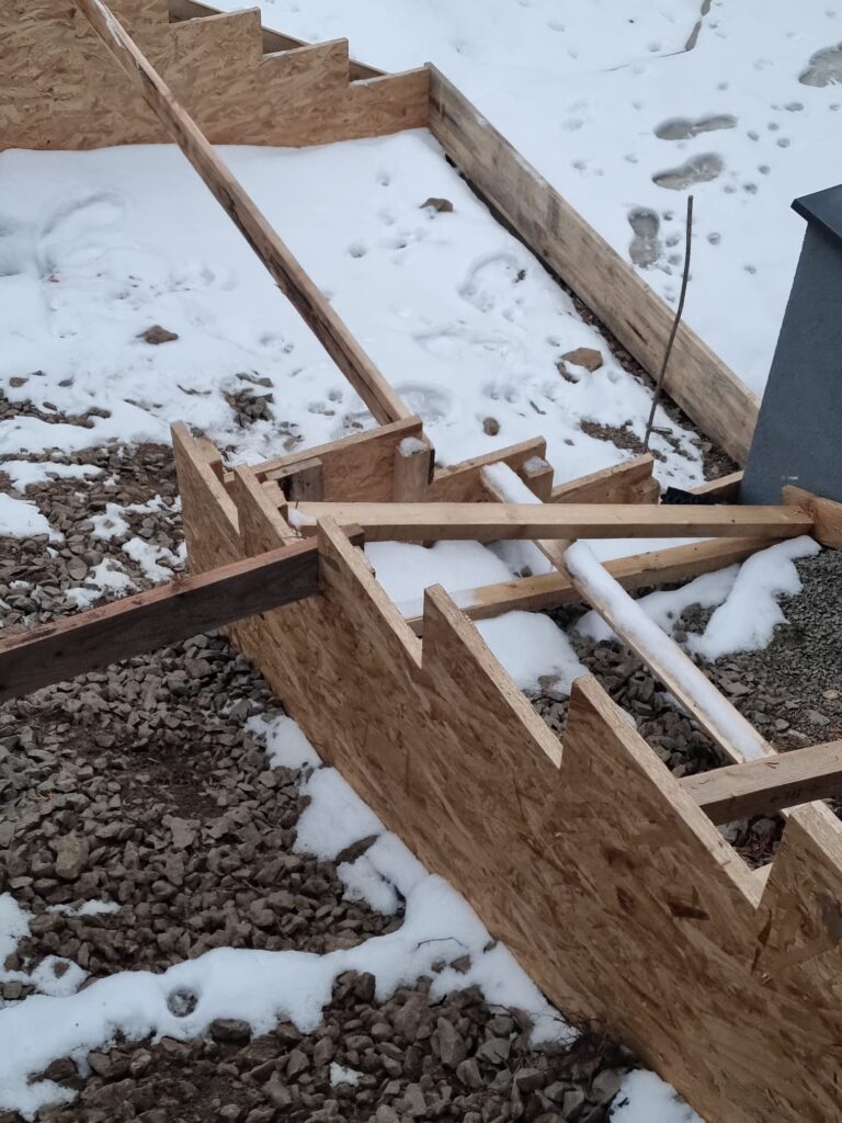 Průběh realizace „Realizace schodiště – Lažánky“ – detail 3