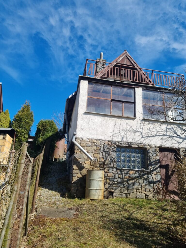 Průběh realizace „Rekonstrukce chaty – nové podkroví, střecha a terasa“ – detail 24